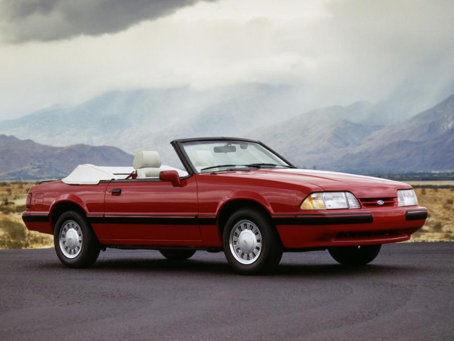  Ford Mustang Convertible 1986 года  (фото 4 из 4)